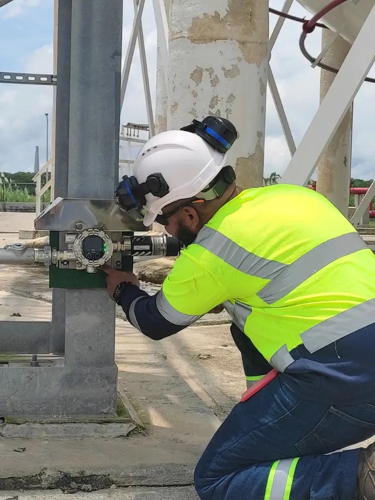 Detector de gas IR MSA Ultima X5000 instalado en terminal GLP